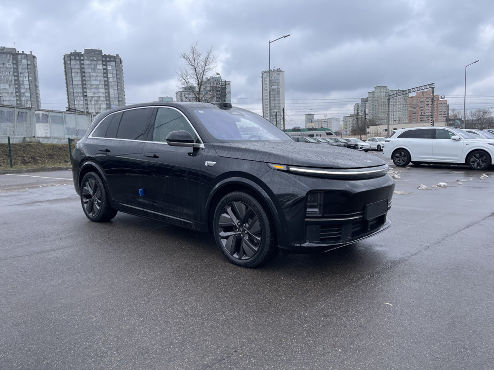 Li Auto L7 комплектация ULTRA Черный на белом в наличии в Минске — купить сейчас в BYCARS