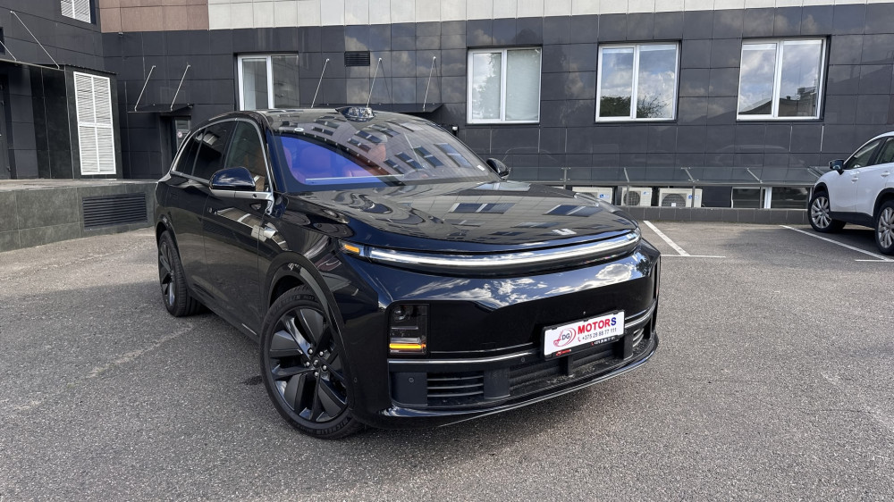 Li Auto L7 комплектация ULTRA (+ пороги) Черный на рыжем в наличии в Минске — купить сейчас в BYCARS