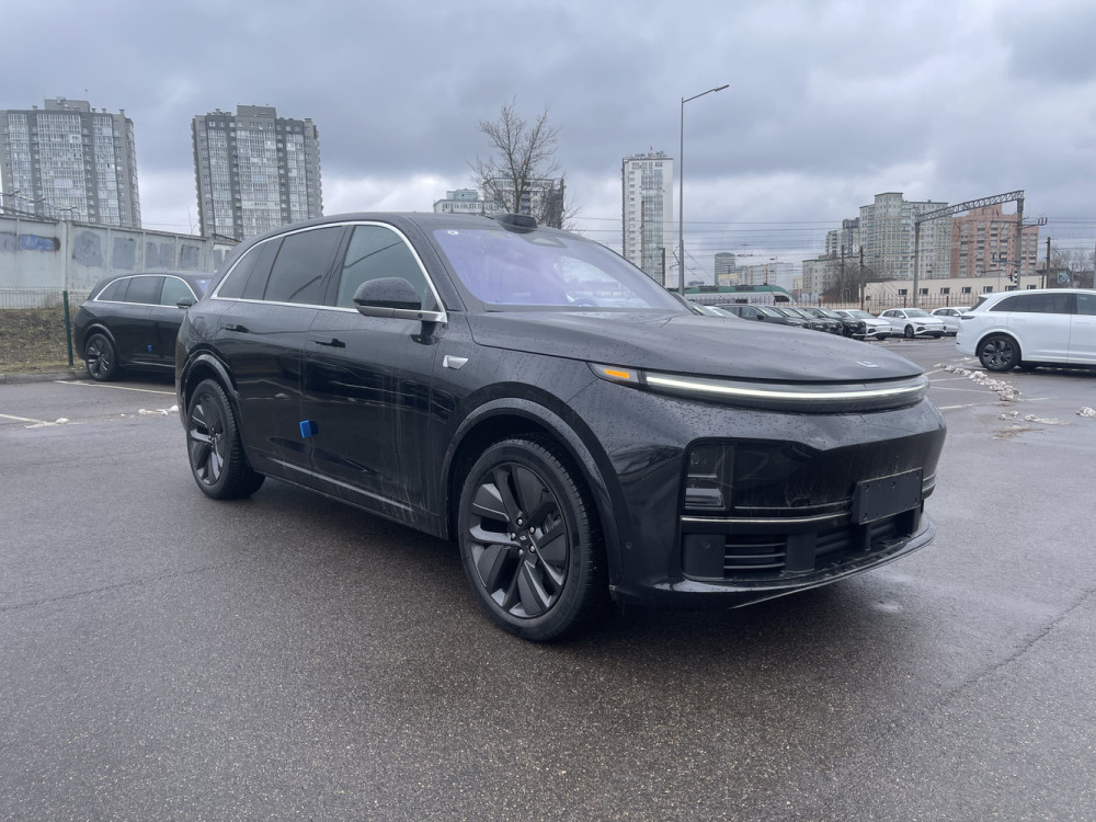 Li Auto L7 комплектация ULTRA Черный на черном в наличии в Минске — купить сейчас в BYCARS